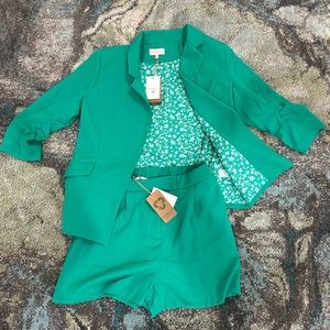 NWT!! Skies Are Blue Emerald Josephine Blazer and Shorts SET!